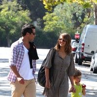 Jessica Alba, Cash Warren and daughter head out for a family meal photos | Picture 79829